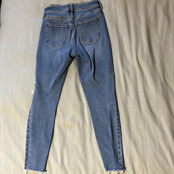 Old Navy High Rise Jean - Picture 2 of 3